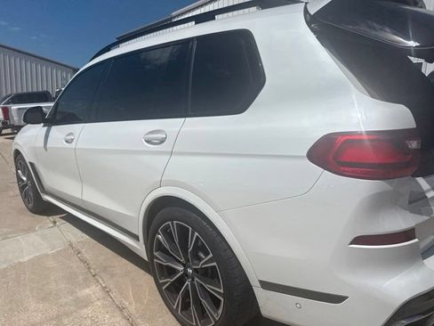 Used 2021 BMW X7 xDrive40i w/ M Sport Package AWD/4WD image 8