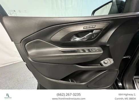 Used 2022 GMC Terrain SLT image 11