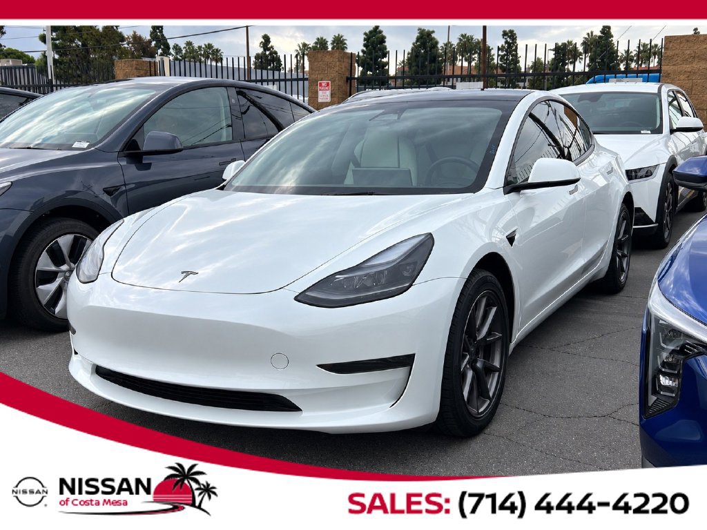 Used 2023 Tesla Model 3 Standard Range RWD image 1