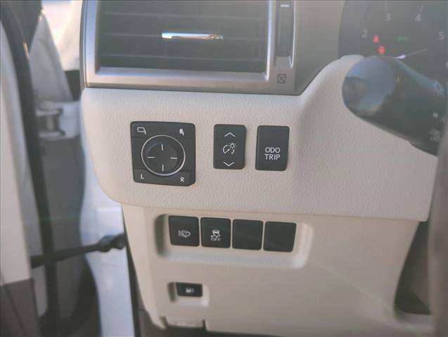 Used 2015 Lexus GX 460 w/ Premium Package AWD/4WD image 14