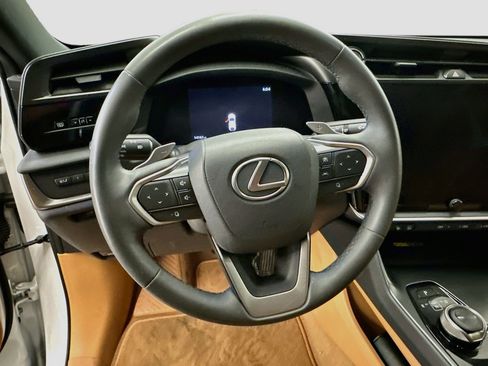 Used 2023 Lexus RZ 450e Premium w/ Technology Package AWD/4WD image 18