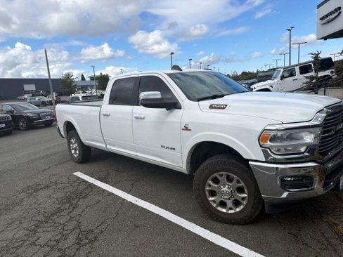 Used 2021 RAM 3500 Laramie AWD/4WD image 2