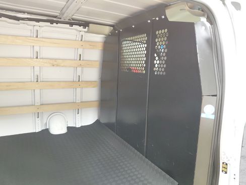 Used 2025 Chevrolet Express 2500 w/ Driver Convenience Package RWD image 15