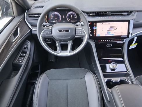 New 2026 Jeep Grand Cherokee Altitude RWD image 13