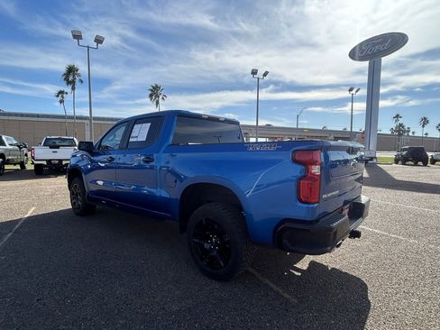 Used 2023 Chevrolet Silverado 1500 LT Trail Boss w/ LPO, Dark Essentials Package image 5