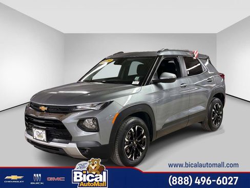 Used 2023 Chevrolet TrailBlazer LT FWD image 1