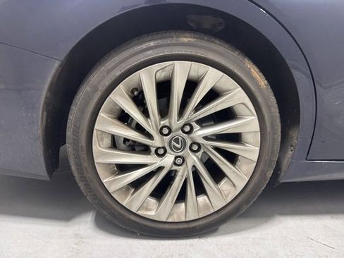 Used 2021 Lexus ES 350 Ultra Luxury w/ Accessory Package 2 image 8