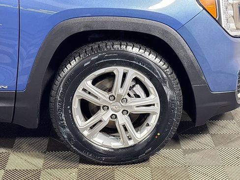 Used 2024 GMC Terrain SLE AWD/4WD image 22