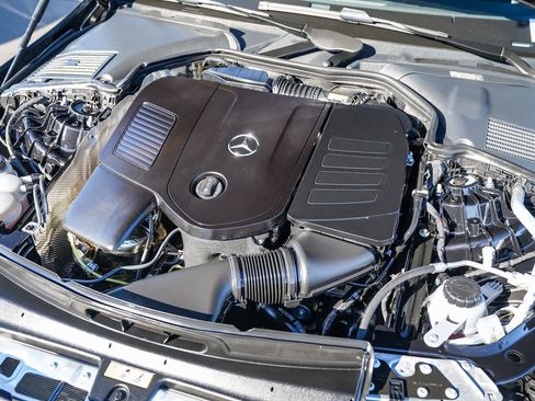 Used 2025 Mercedes-Benz CLE 300 CLE 300 image 21