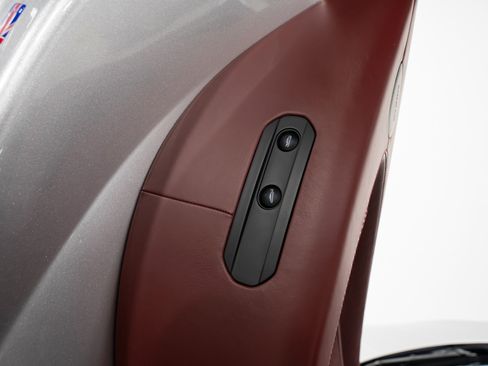 Used 2023 McLaren GT image 31