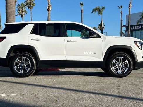 New 2026 GMC Terrain Elevation w/ Technology Package II image 3