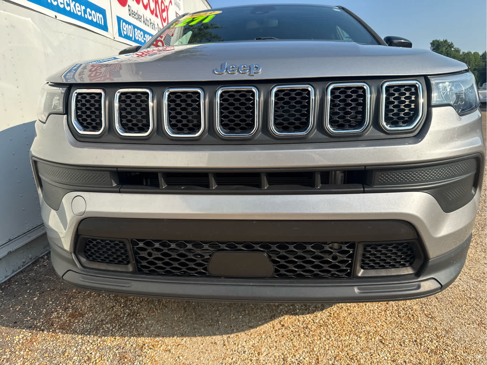 Used 2023 Jeep Compass Sport AWD/4WD image 11