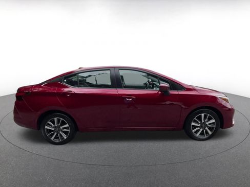 Used 2025 Nissan Versa SV FWD image 17