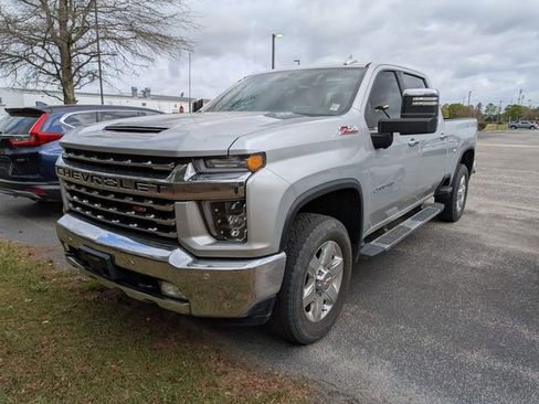 Used 2020 Chevrolet Silverado 2500 LTZ w/ LTZ Plus Package image 3