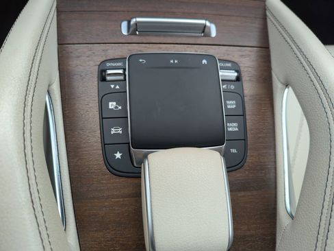 Used 2021 Mercedes-Benz GLE 350 4MATIC w/ 3rd Row Seat Package image 27