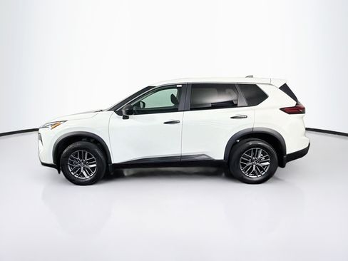Used 2026 Nissan Rogue S FWD image 4
