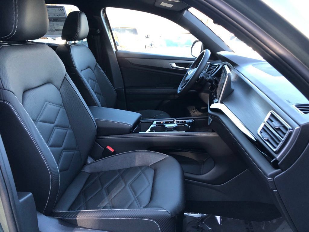 Used 2026 Volkswagen Atlas Cross Sport SE w/ Panoramic Sunroof Package AWD/4WD image 28