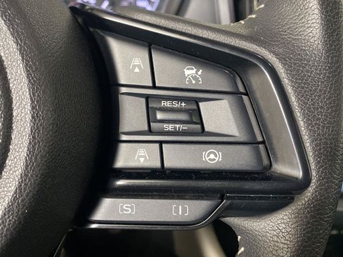 Used 2025 Subaru Forester Premium AWD/4WD image 24