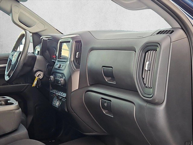Used 2020 Chevrolet Silverado 1500 Custom w/ Custom Value Package RWD image 19