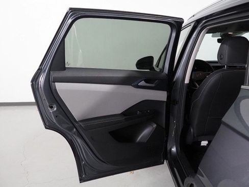 Used 2024 Volkswagen Taos SE image 46