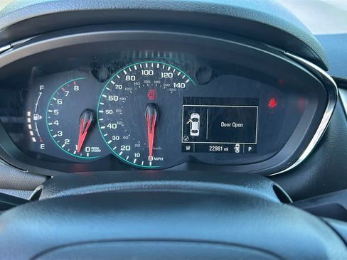 Used 2022 Chevrolet Trax LT w/ Sport Edition AWD/4WD image 21