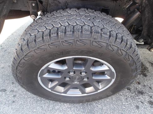 Used 2021 Jeep Gladiator Overland image 6