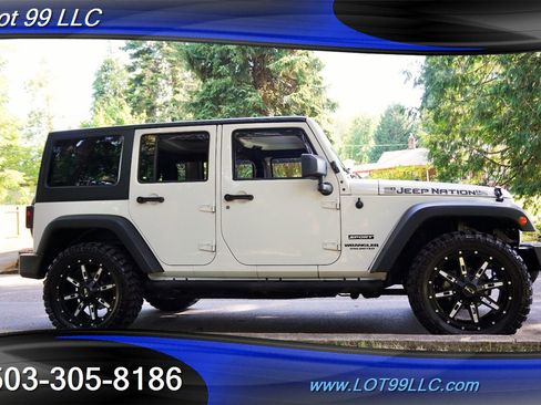 Used 2015 Jeep Wrangler Unlimited Sport w/ Quick Order Package 24S AWD/4WD image 8