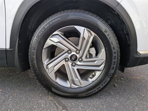 Used 2023 Hyundai Santa Fe SEL w/ Premium Package image 11