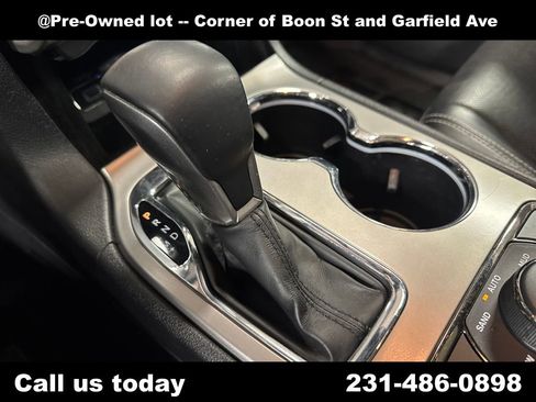 Used 2021 Jeep Grand Cherokee Limited w/ Quick Order Package 28K 80th AWD/4WD image 25