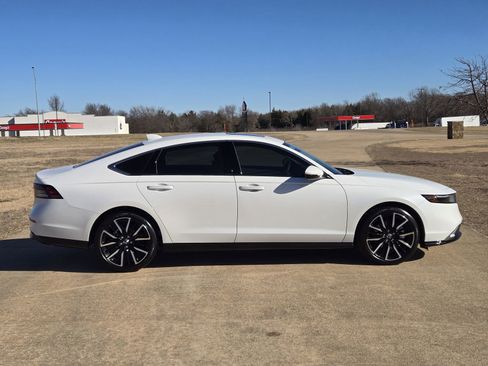 New 2025 Honda Accord Touring image 7