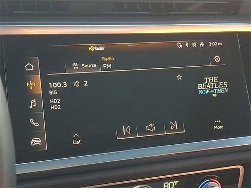 Used 2025 Audi Q3 2.0T Premium image 17