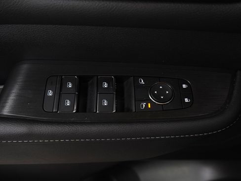Used 2025 Nissan Armada SV AWD/4WD image 20