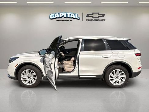 Used 2022 Lincoln Corsair FWD image 13