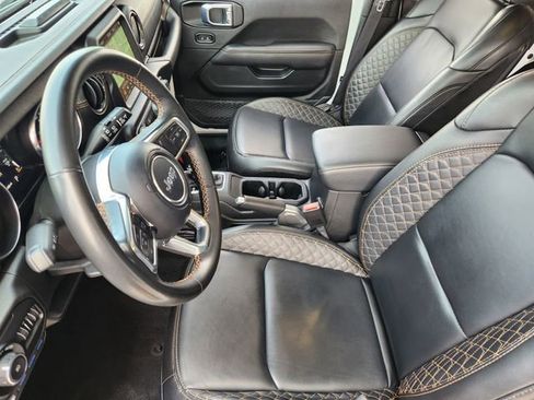 Used 2021 Jeep Wrangler Unlimited Sahara AWD/4WD image 13