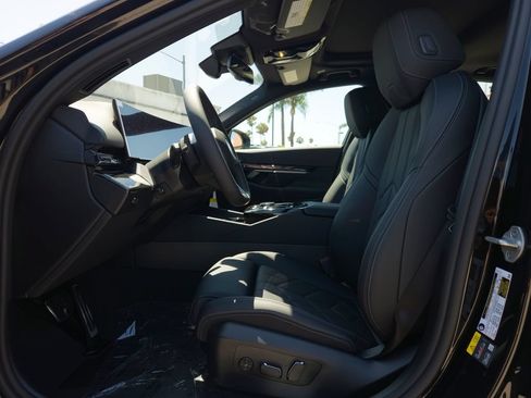 New 2027 BMW i5 eDrive40 w/ M Sport Package RWD image 7