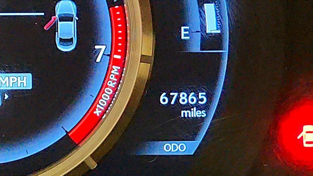 Used 2015 Lexus RC 350 w/ F Sport w/Summer Tires RWD image 15