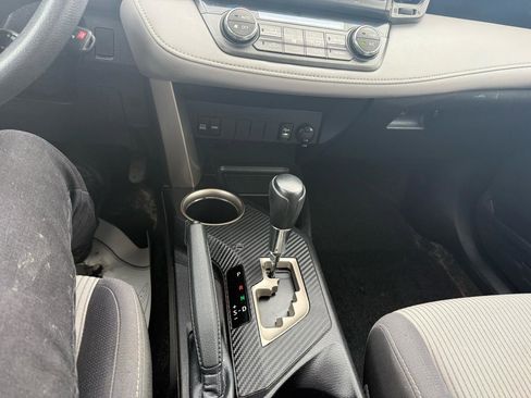 Used 2013 Toyota RAV4 XLE image 16
