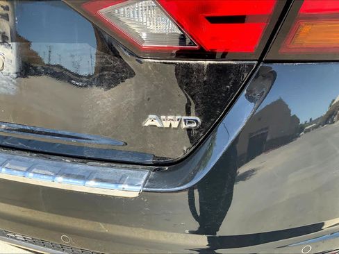 Used 2021 Nissan Altima 2.5 SR AWD/4WD image 10