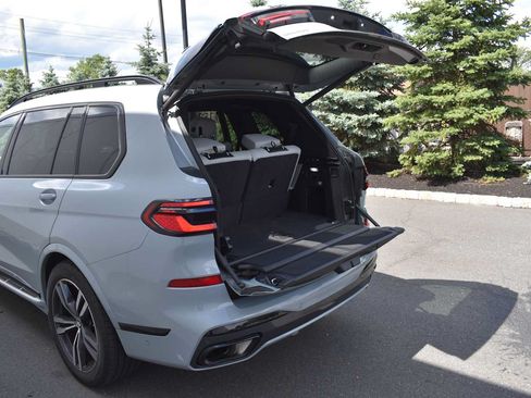 Certified 2024 BMW X7 xDrive40i w/ Executive Package AWD/4WD image 14