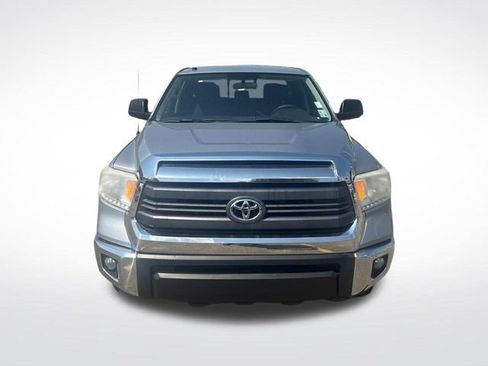 Used 2015 Toyota Tundra SR5 AWD/4WD image 2
