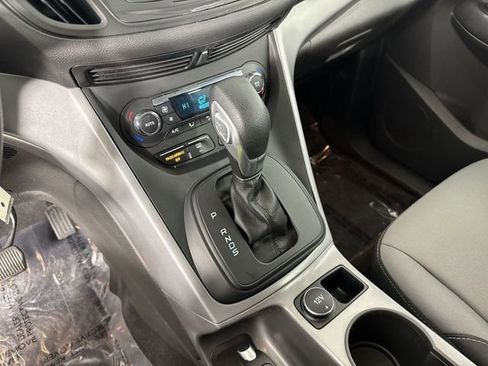 Used 2015 Ford Escape SE w/ Equipment Group 201A FWD image 17