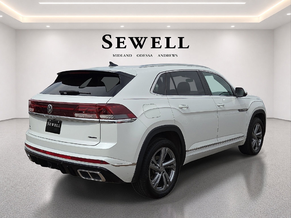 Used 2024 Volkswagen Atlas Cross Sport SEL R-Line AWD/4WD image 4