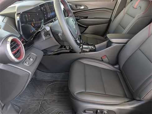 New 2026 Chevrolet Trax RS w/ Sunroof Package image 18