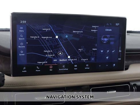 Used 2022 Lincoln Nautilus Reserve w/ Luxury Package image 3