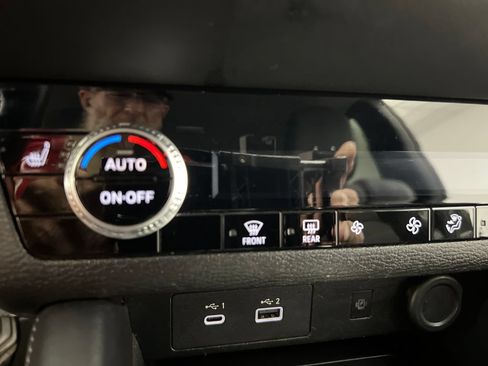 Used 2024 Mitsubishi Outlander SE AWD/4WD image 60