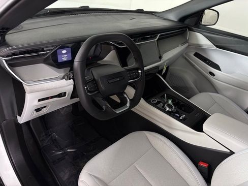 New 2026 Jeep Cherokee Laredo AWD/4WD image 18
