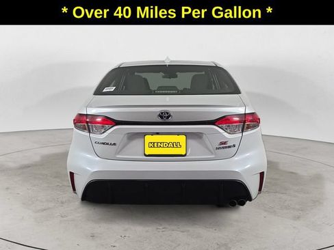 Used 2024 Toyota Corolla SE w/ SE Package AWD/4WD image 6