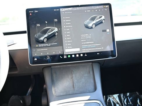 Used 2023 Tesla Model Y Long Range AWD/4WD image 16