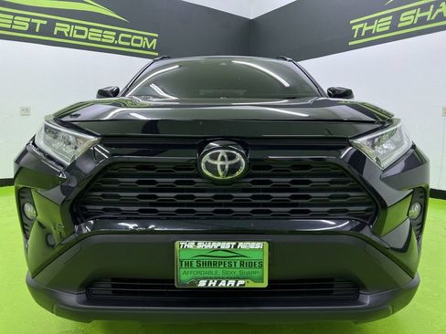Used 2020 Toyota RAV4 XLE w/ Convenience Package AWD/4WD image 3