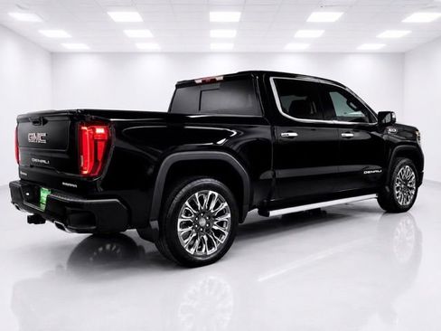 Used 2023 GMC Sierra 1500 Denali Ultimate AWD/4WD image 7